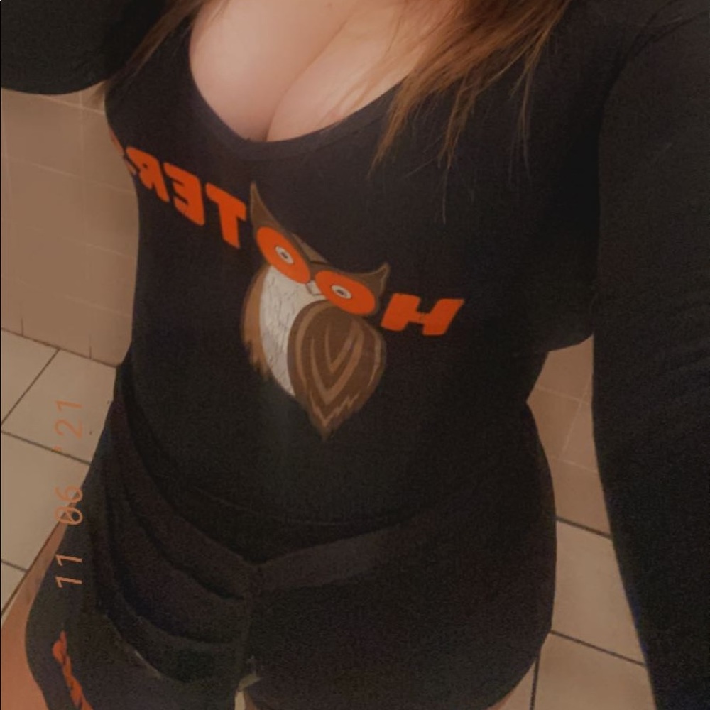 Hooters uniform! Size small v neck
